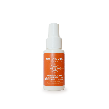 Latte Solare Spray Protezione Bassa SPF 15