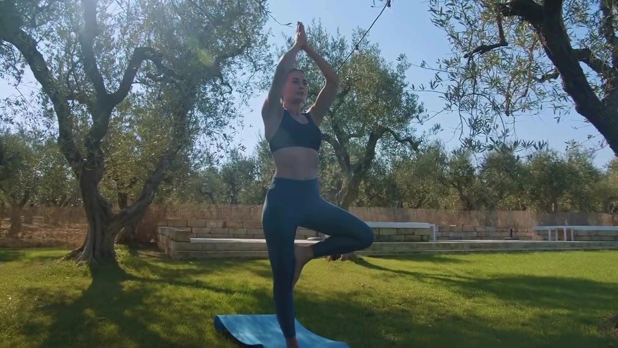 Yoga tra gli ulivi